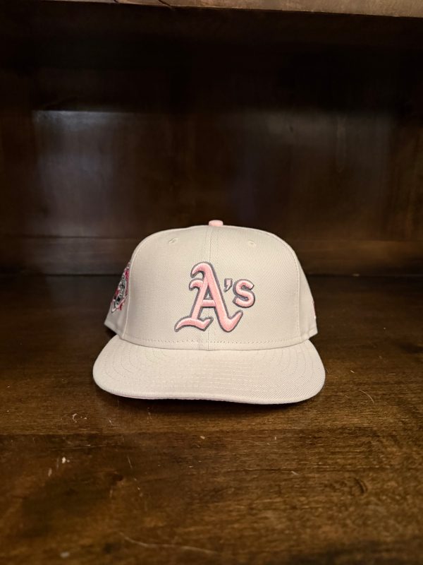 Oakland A's White w/ Pink Logo Snapback Hat